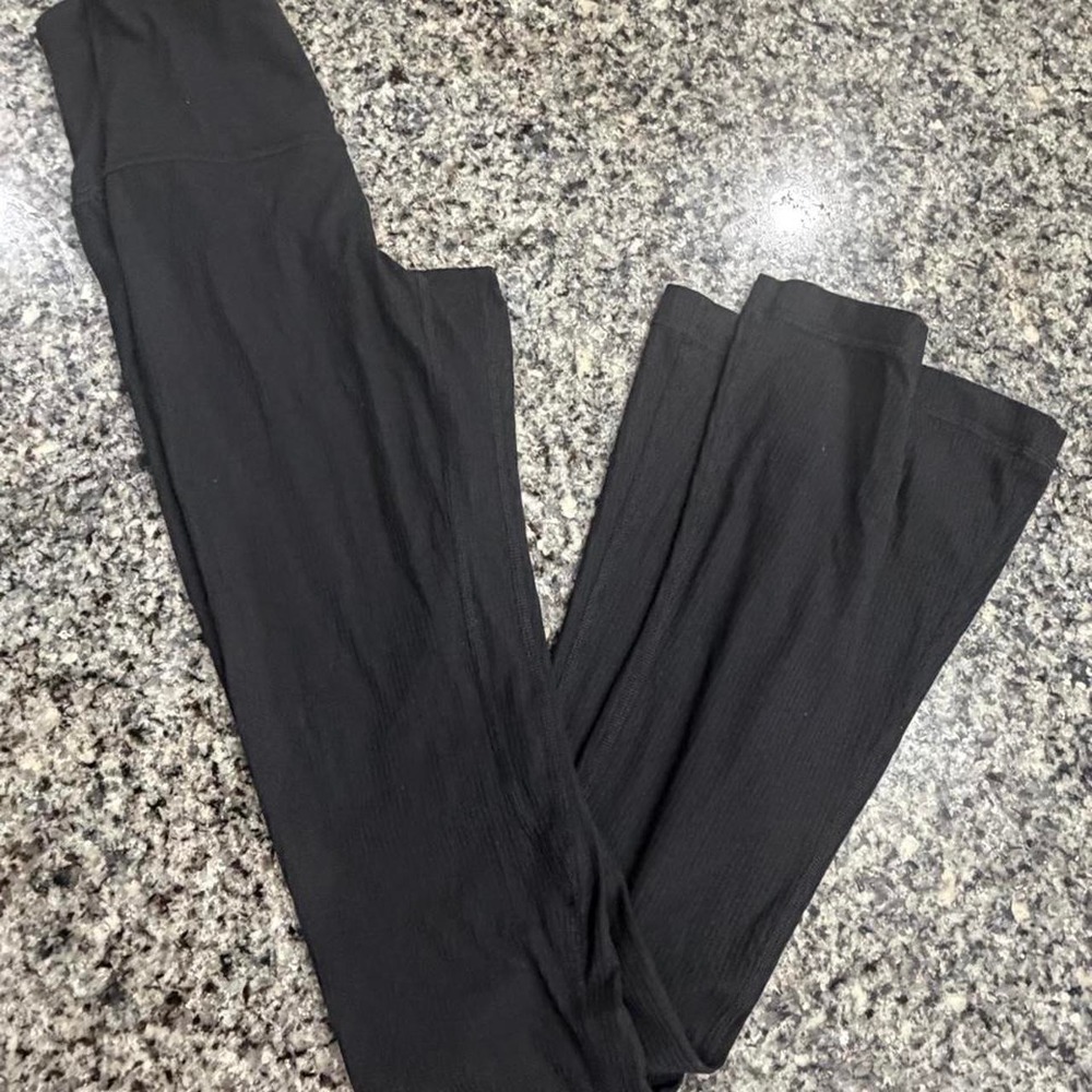 Lululemon Align High-Rise Ribbed Mini-Flared Pant Black LW5GABS